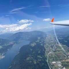 Flugwegposition um 13:00:29: Aufgenommen in der Nähe von Gemeinde Spittal an der Drau, Spittal an der Drau, Österreich in 2152 Meter